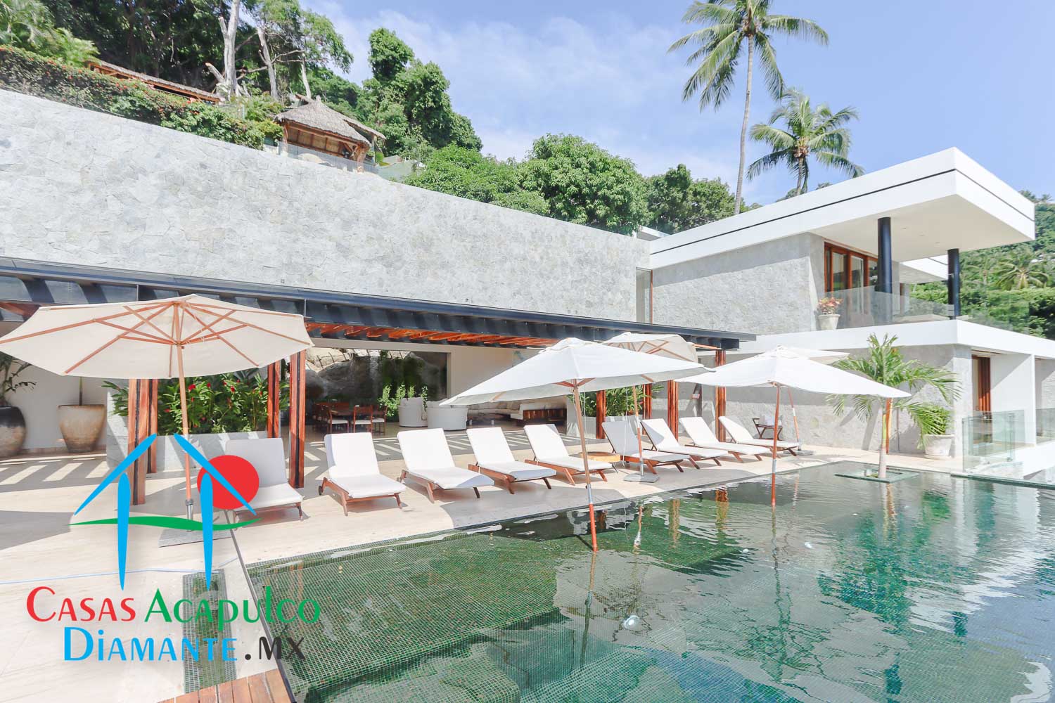 La Roqueta - Alberca y asoleadero 10